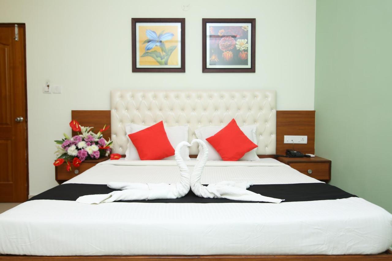 Hotel Crystal Orchid Bangalore Buitenkant foto