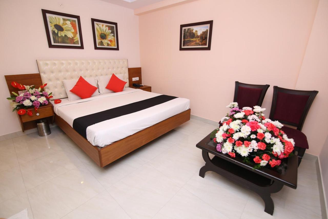Hotel Crystal Orchid Bangalore Buitenkant foto