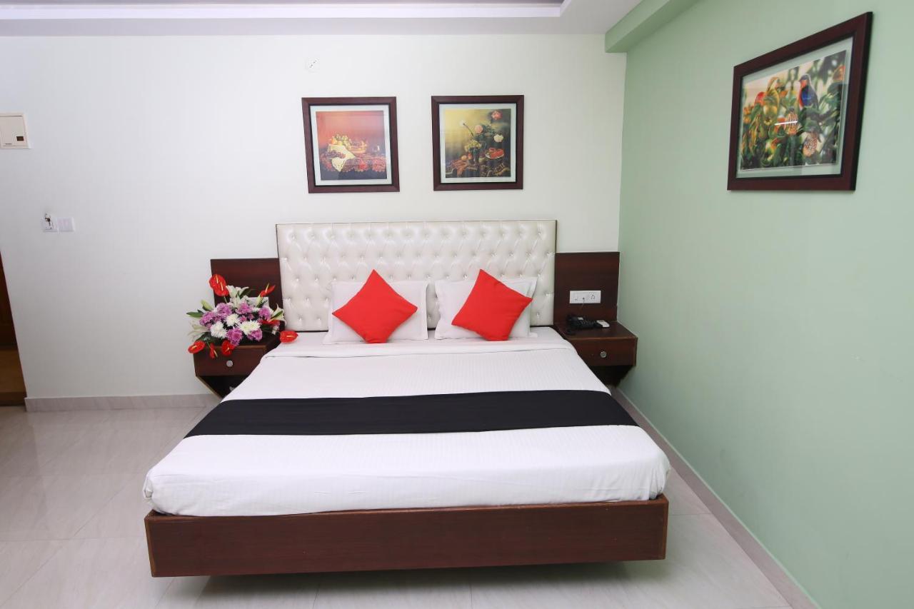 Hotel Crystal Orchid Bangalore Buitenkant foto