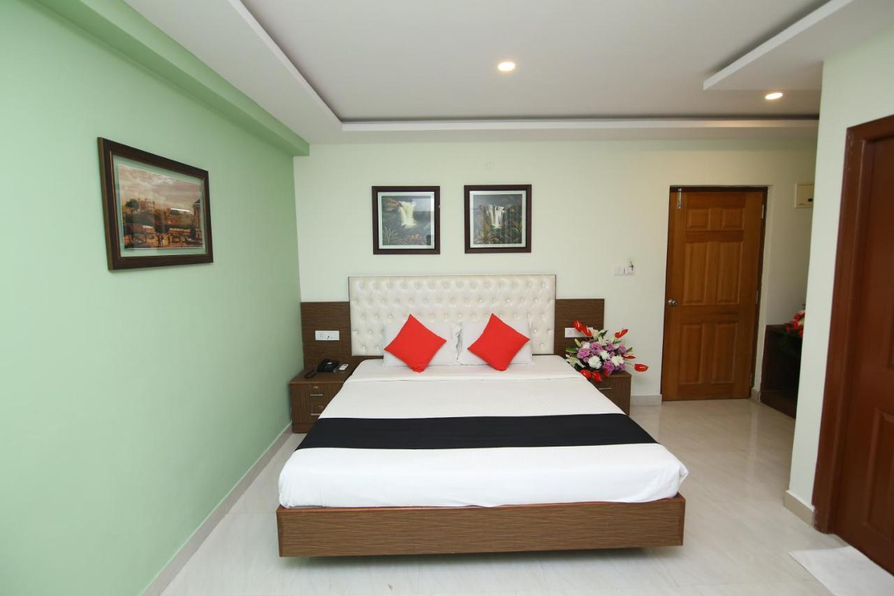Hotel Crystal Orchid Bangalore Buitenkant foto